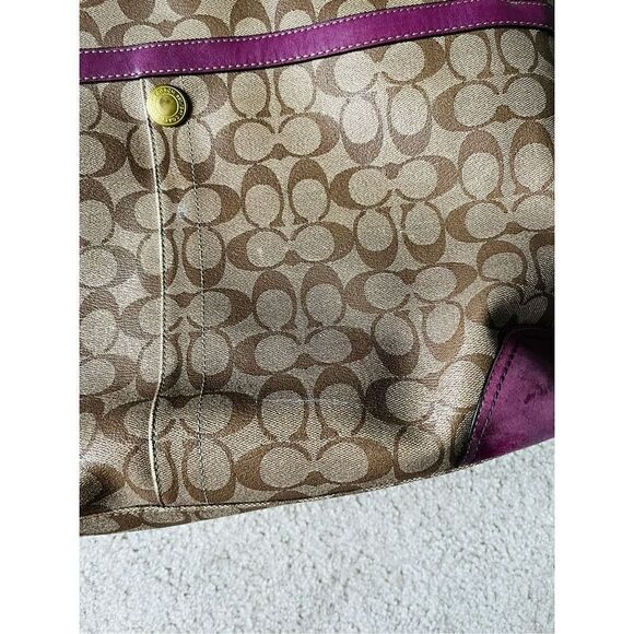 COACH LEATHER CARRYALL IN SIGNATURE CANVAS KHAKI LILAC  LEATHER TOTE BAG - Picture 9 of 16